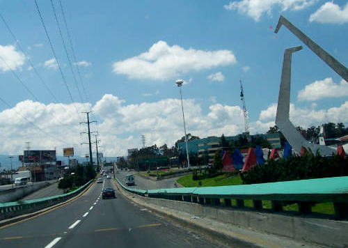 segundo piso en la autopista México-Toluca